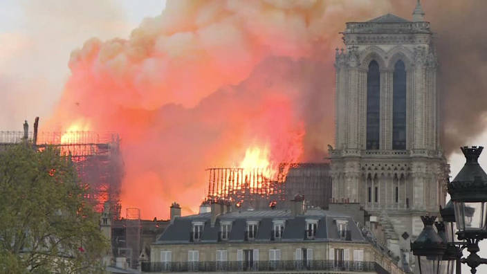 Art news - Les flammes de Notre Dame de Paris